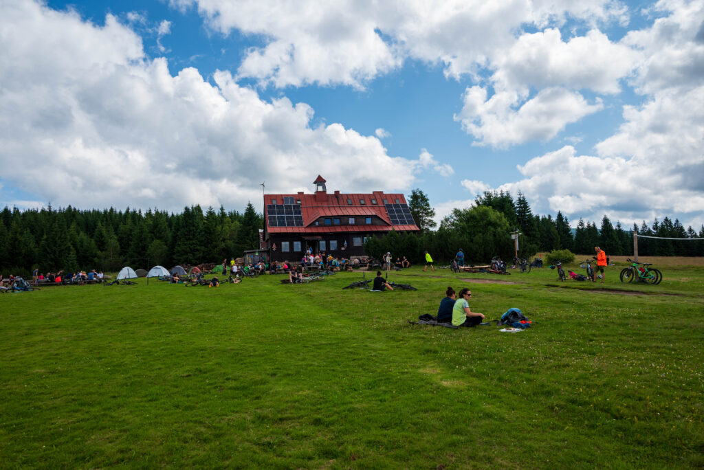 Zdjęcie schroniska "Chatka Górzystów"